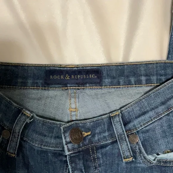 Rock & Republic Blue Straight Leg Jeans - Picture 2 of 9